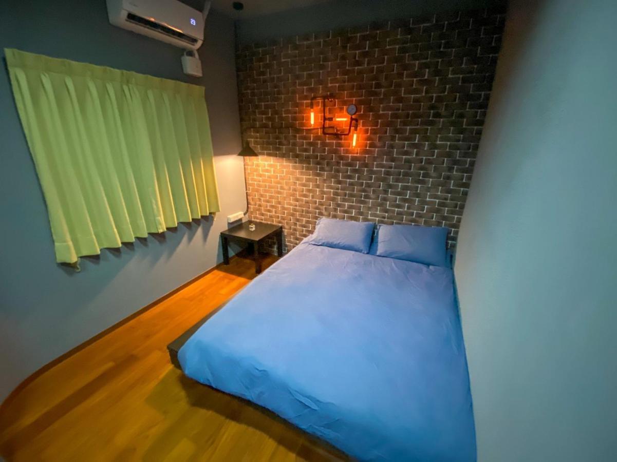 New Taipei City 瑞芳旅人自助背包客棧ruifang Travelers Backpackers Inn- 不接受現金及刷卡 公共衛浴 需自備牙刷及毛巾 מראה חיצוני תמונה