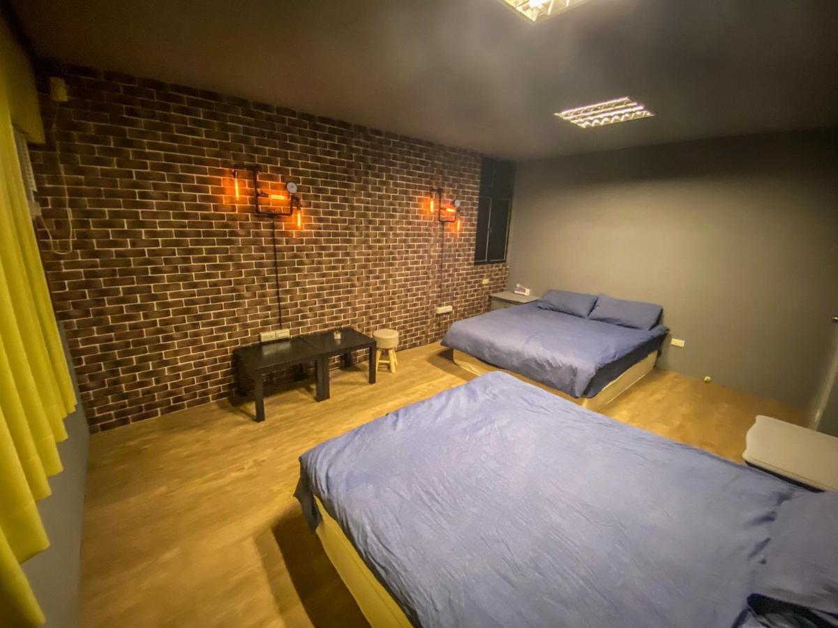 New Taipei City 瑞芳旅人自助背包客棧ruifang Travelers Backpackers Inn- 不接受現金及刷卡 公共衛浴 需自備牙刷及毛巾 מראה חיצוני תמונה